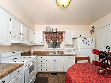 Foto del edificio - 1224 Lakeview Dr