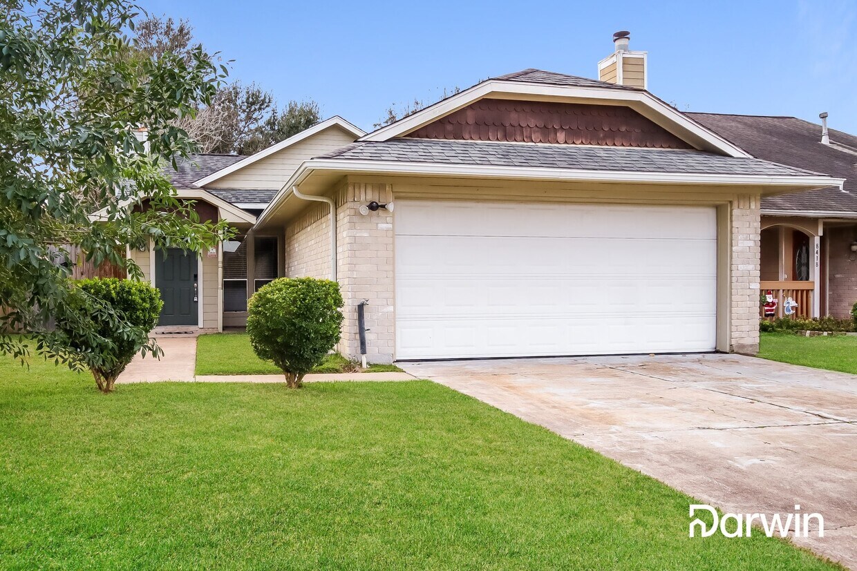 Primary Photo - 8422 Ashlawn Dr