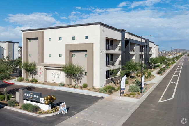 Building Photo - Meritum Sonoran Desert