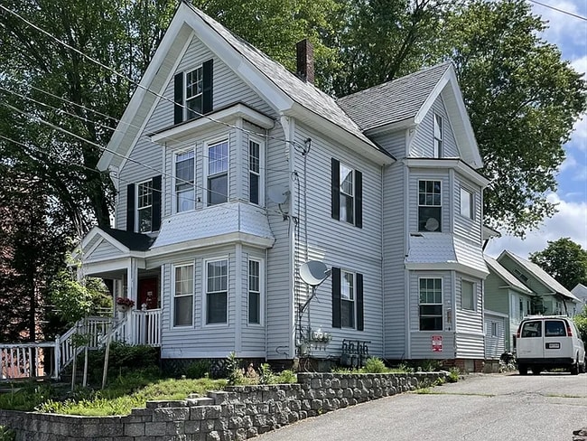 Building Photo - 164 Myrtle Ave