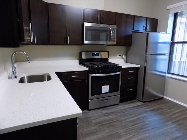Cocinas abiertas y luminosas - 820 W. Willow