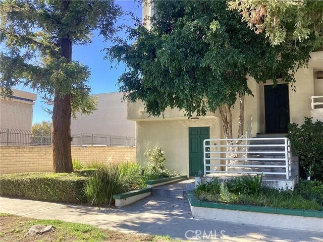 Foto del edificio - 5145 Yarmouth Ave