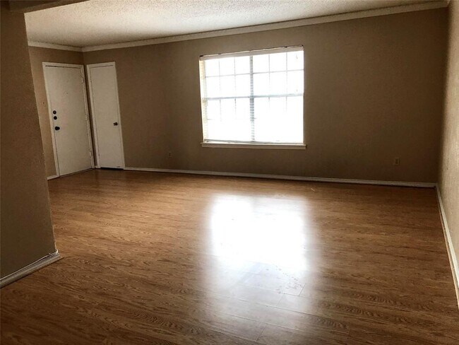 Foto del edificio - 5062 Matilda St