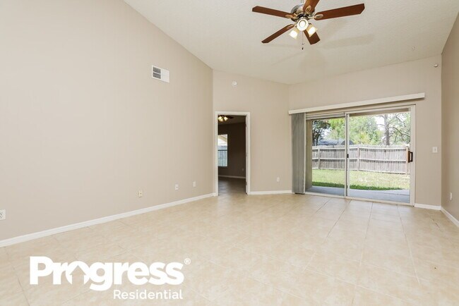 Building Photo - 17105 Woodcrest Way