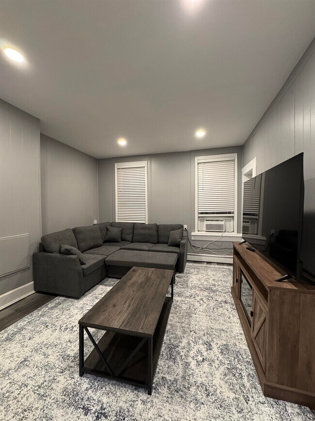 Foto del edificio - 1172 Summit Ave