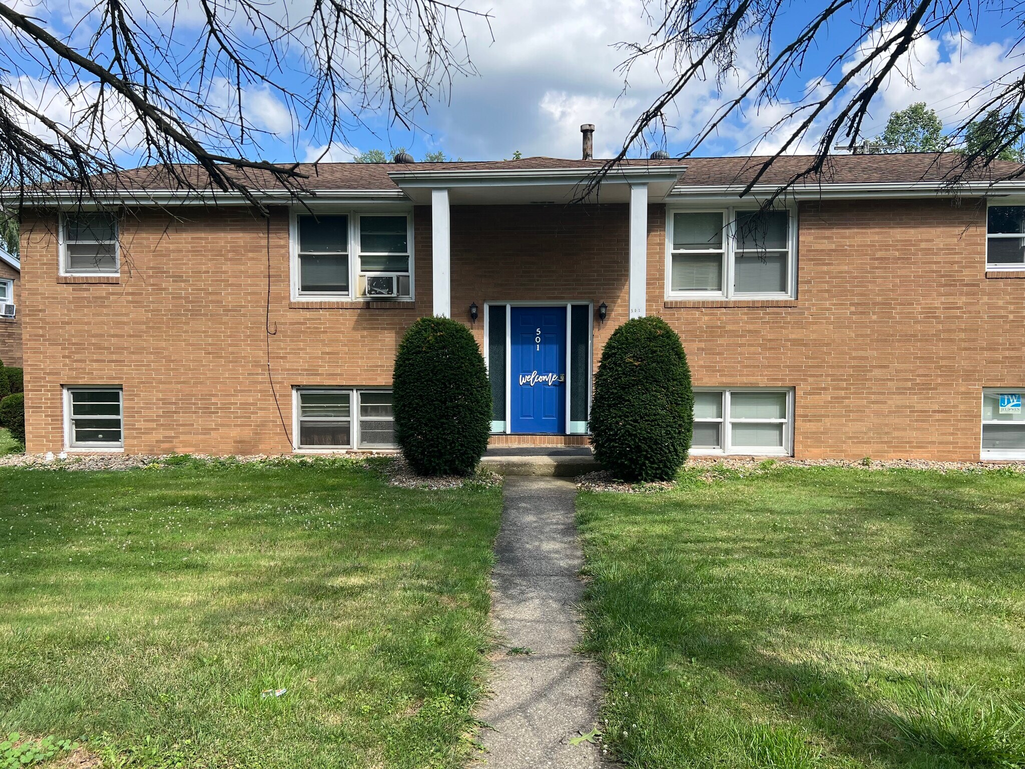 505 North Rd Niles, OH 44446 – 505