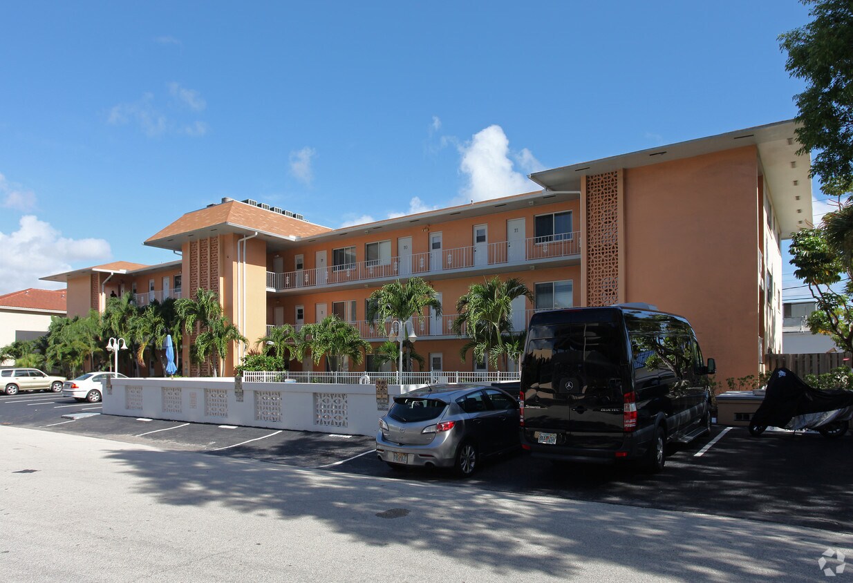 Foto del edificio - 3061 NE 49th St