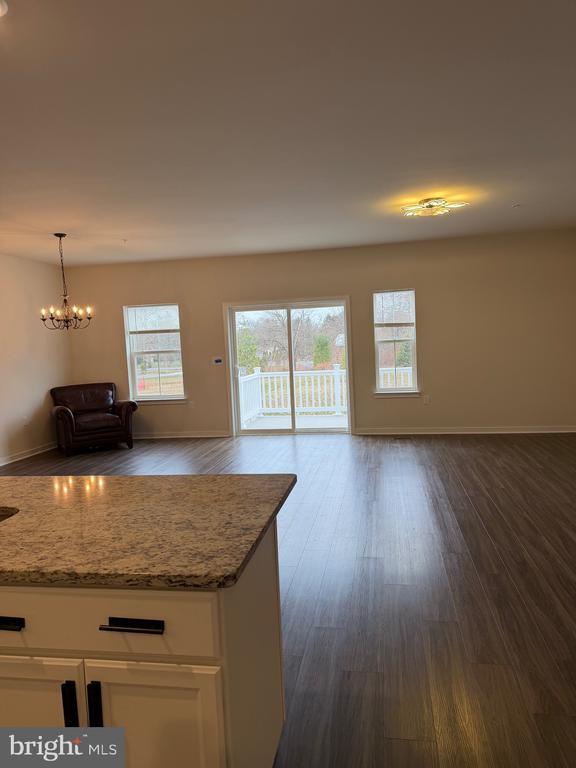 Building Photo - 127 Painters Wy