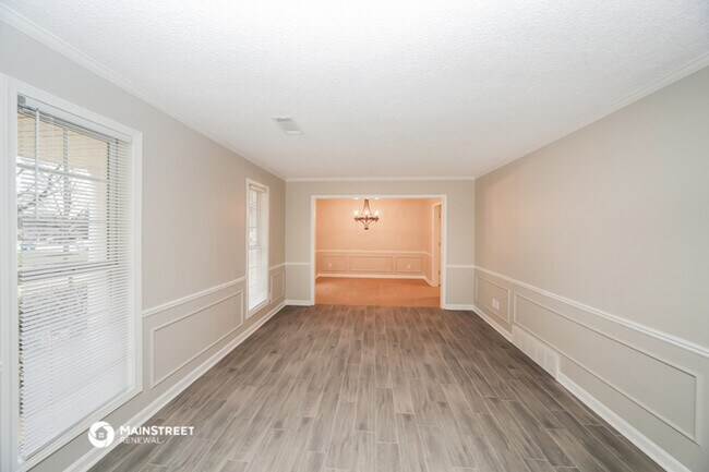 Building Photo - 7592 Millbridge Dr