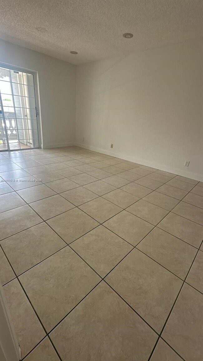 Foto del edificio - 10441 Mahogany Key Cir