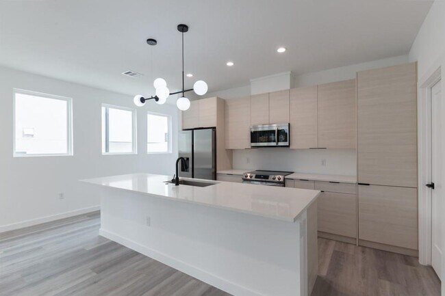 Foto del edificio - 21515 Patton Ave