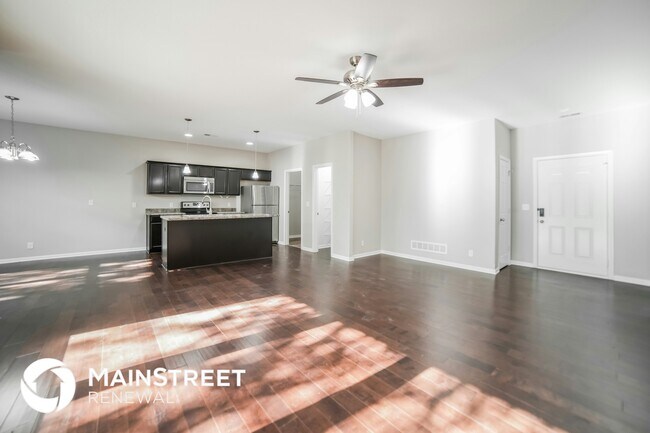 Building Photo - 1502 NE Jaclyn Dr