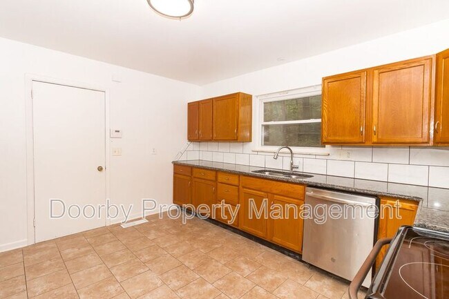 Foto del edificio - 1828 Dogwood Dr