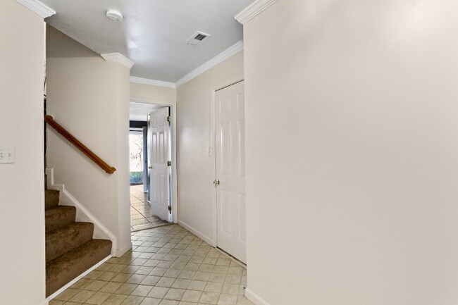 Building Photo - 59 Desert Rose Way