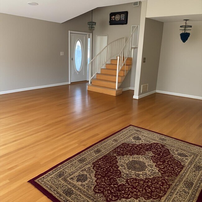 Foto del edificio - 4814 Birchwood Ave