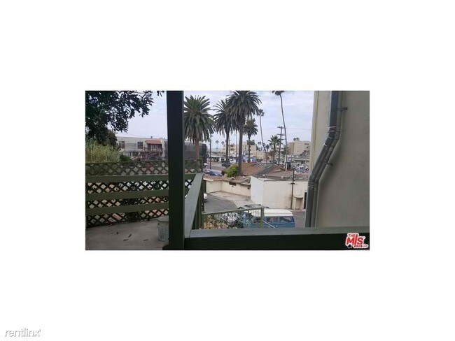 Foto del edificio - 308 Pershing Dr