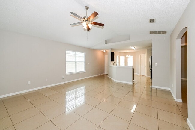 Building Photo - 484 Heron Nest Point