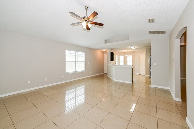 Foto del edificio - 484 Heron Nest Point