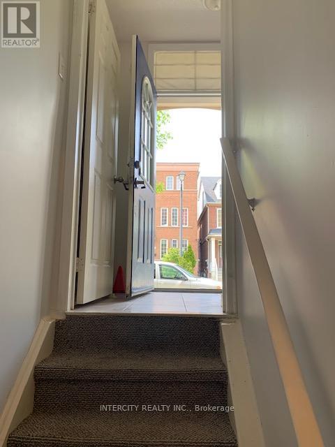 Photo du bâtiment - 17 Aldwinckle Heights