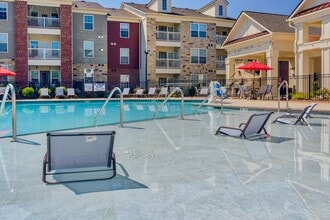 Building Photo - Revere at Tega Cay