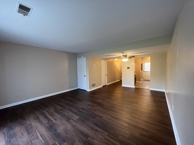 Foto del edificio - 901 Olmstead Dr