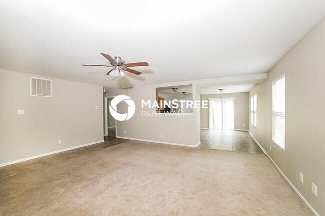 Building Photo - 4 Bedroom Pet-Friendly Home in Winston-Salem, NC with Main Street Renewal