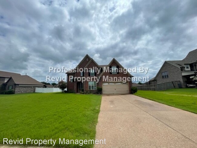 Building Photo - 4 br, 2.5 bath House - 2186 N. Forest Hill...