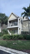 Building Photo - 1841 Island Club Dr