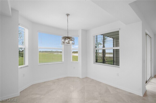 Foto del edificio - 15345 Grn Acrs Ave