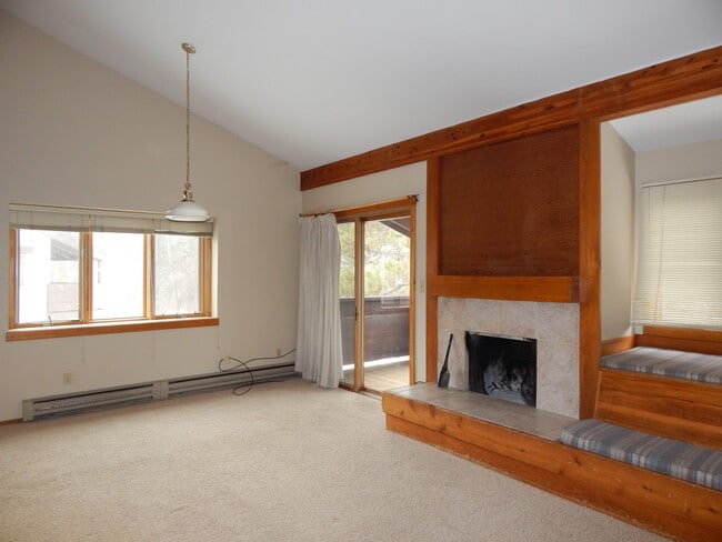 Building Photo - 3655 Teton Dr