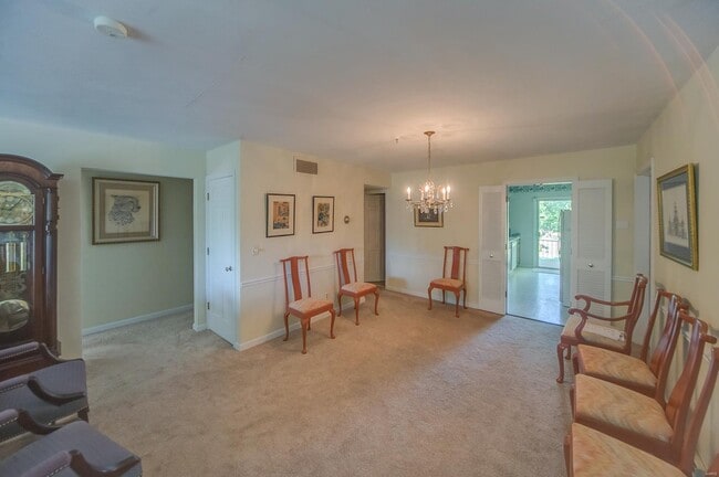 Building Photo - 7522 Claymont Ct