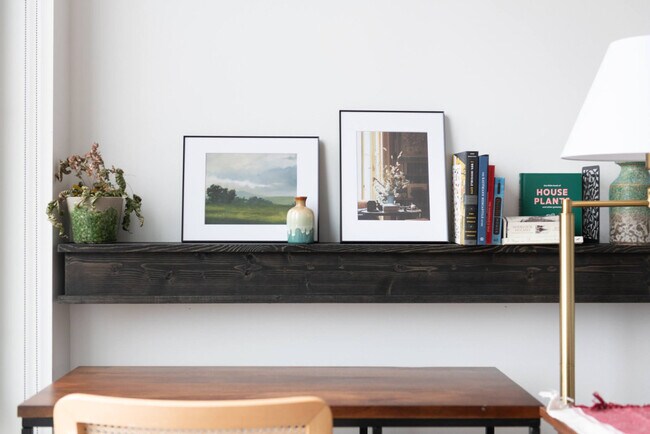 Building Photo - 550 W Juneau Ave