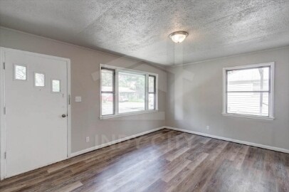 Foto del edificio - 7315 E 53rd St