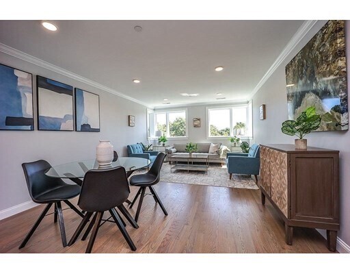 Building Photo - 1400 Centre St