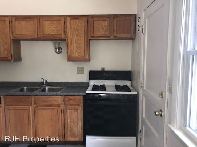 Building Photo - 5920 N 63rd St
