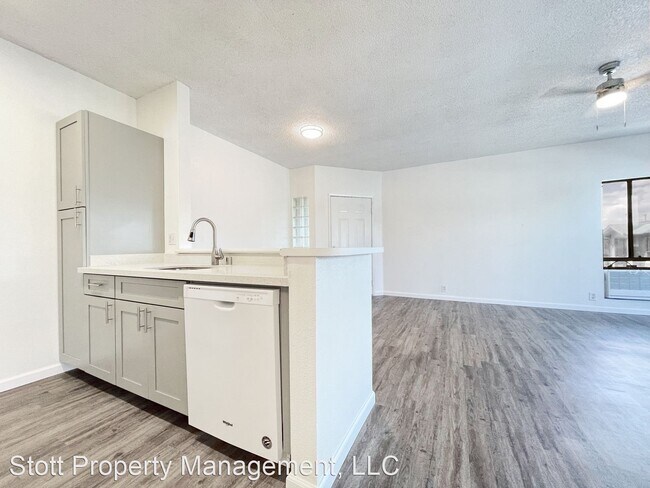Building Photo - 2 br, 2 bath House - 91-238 Hanapouli Circ...