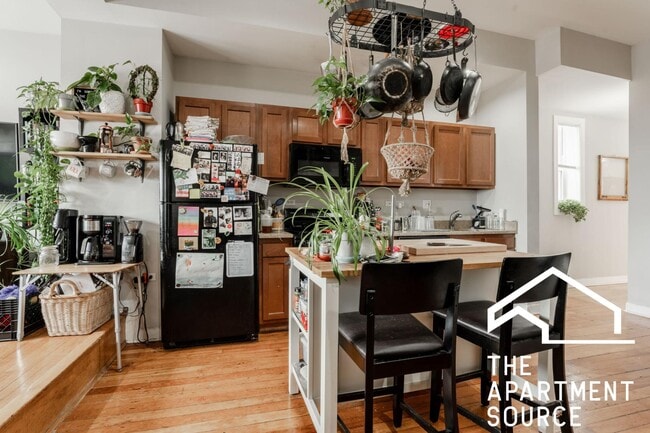 Photo - 3216 West Augusta Boulevard #2 Apartment