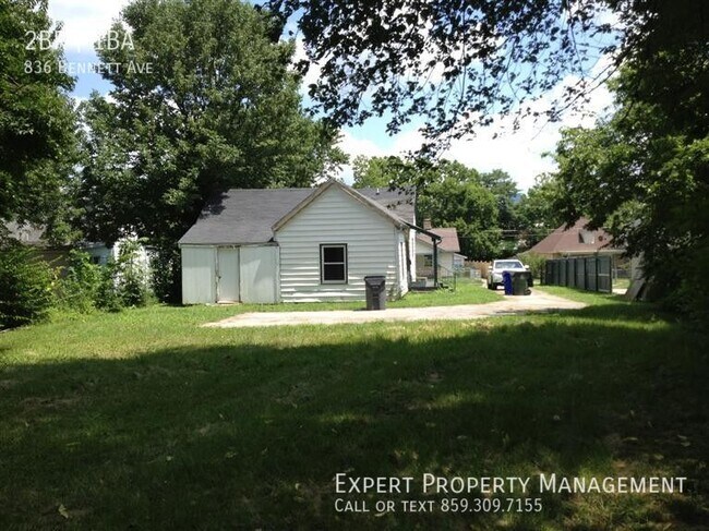 Building Photo - 836 Bennett Ave