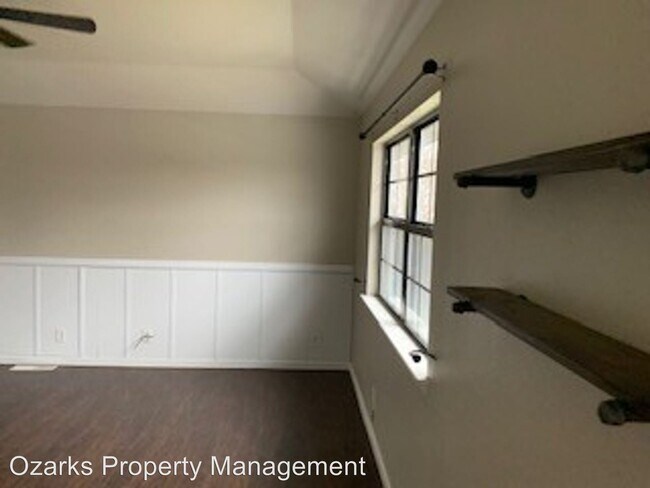 Building Photo - 4 br, 2.5 bath House - 104 Primrose