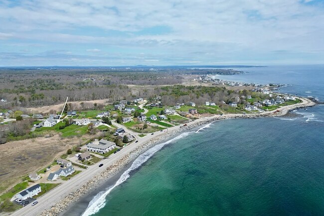 Foto del edificio - 42 Washington Rd