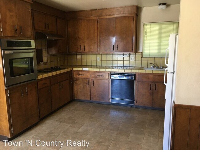 Foto del edificio - 3 br, 2 bath House - 732 La Mesa Drive