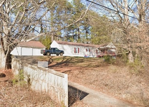 Building Photo - 455 Fews Bridge Rd