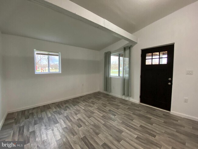 Building Photo - 3102 Fords Corner Rd