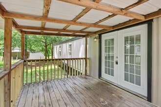 Building Photo - 25494 Deepwood Dr