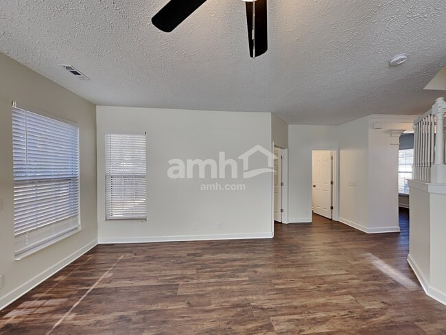 Foto del edificio - 2992 Brisbane Dr