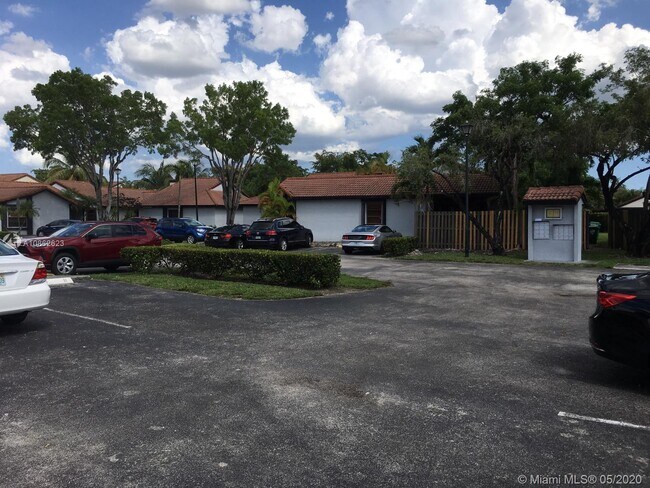 Building Photo - 15257 SW 46th Ln  F-70 Miami Fl 33185