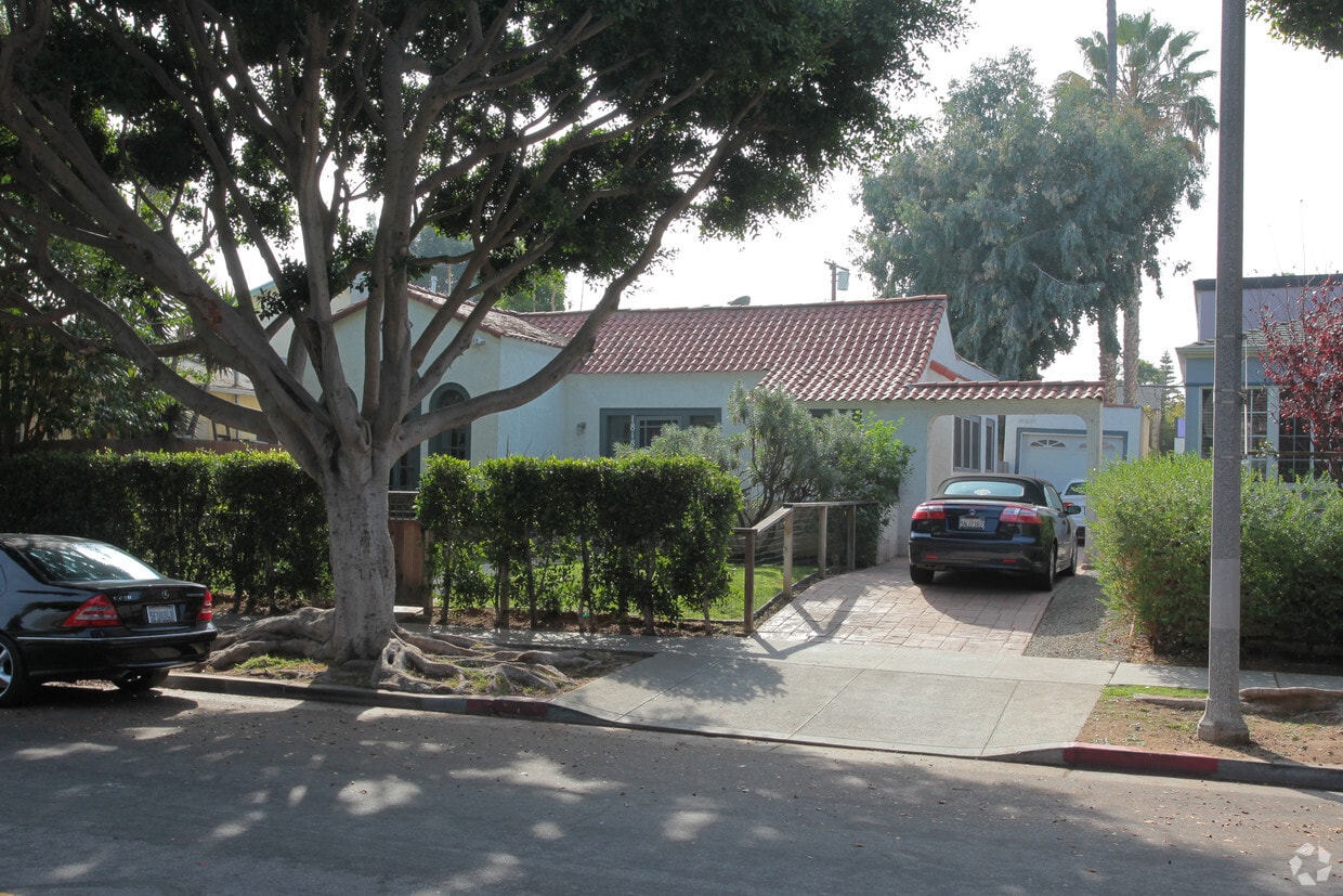 Primary Photo - 1818 10th St