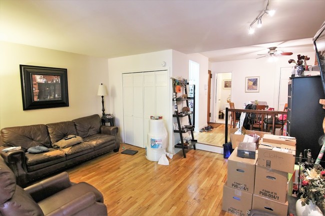 Building Photo - 53 W 84th St