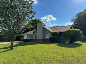 Building Photo - 179 Timberline Dr