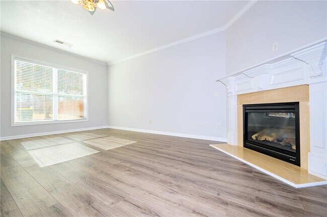 Building Photo - 5955 Weddington Dr